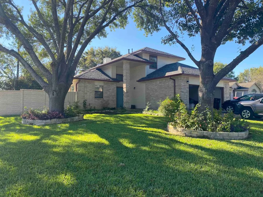 Beautiful home in a quiet north Austin suburb! - Image 1