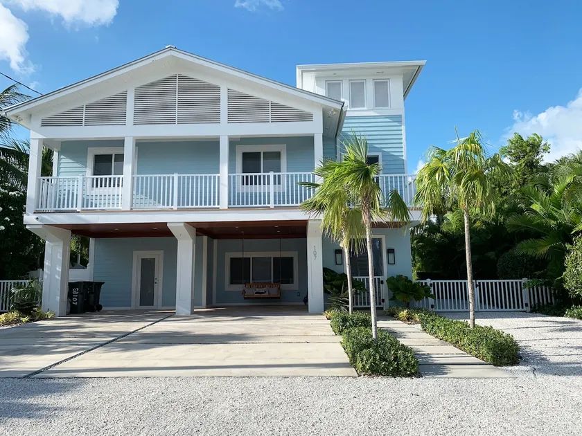 Endless Summer House license# DWE5404659 - Image 1