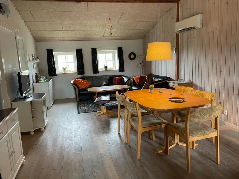 Small house in the countryside, close to Rømø - Image 1