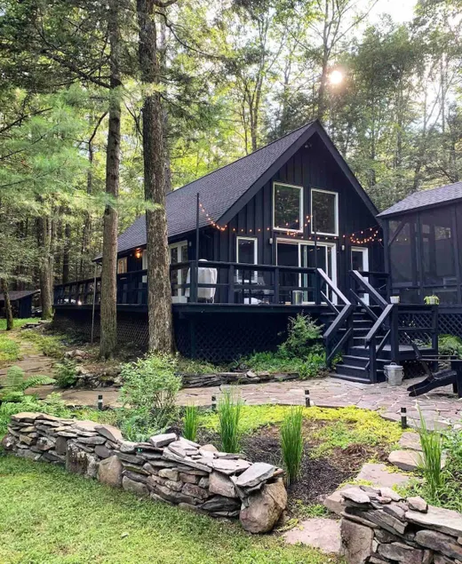 Modern Catskills Cabin with Hot Tub in Accord - Image 1