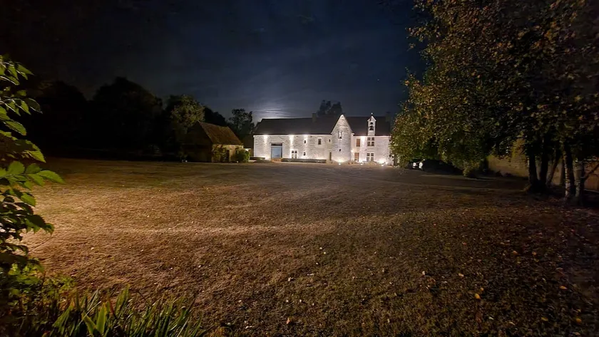 Authentic 15th century home, quiet. - Image 1