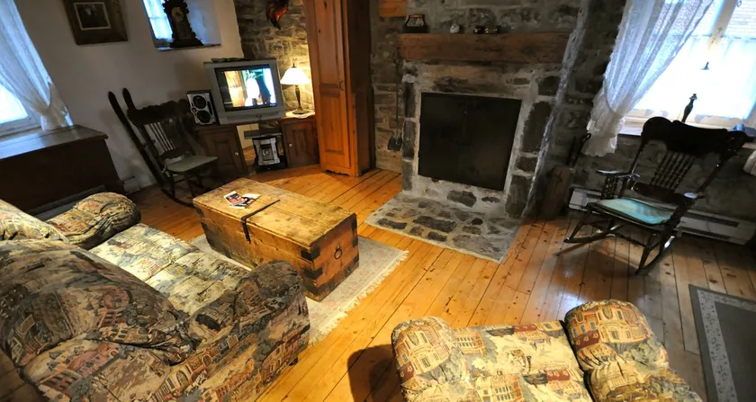 House dating from 1776, RATED 3* - Image 1