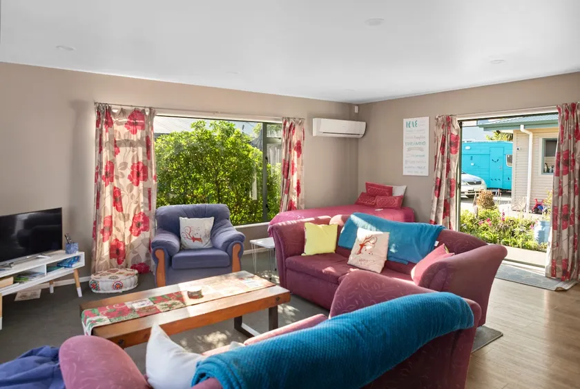 Home away from home - Image 1