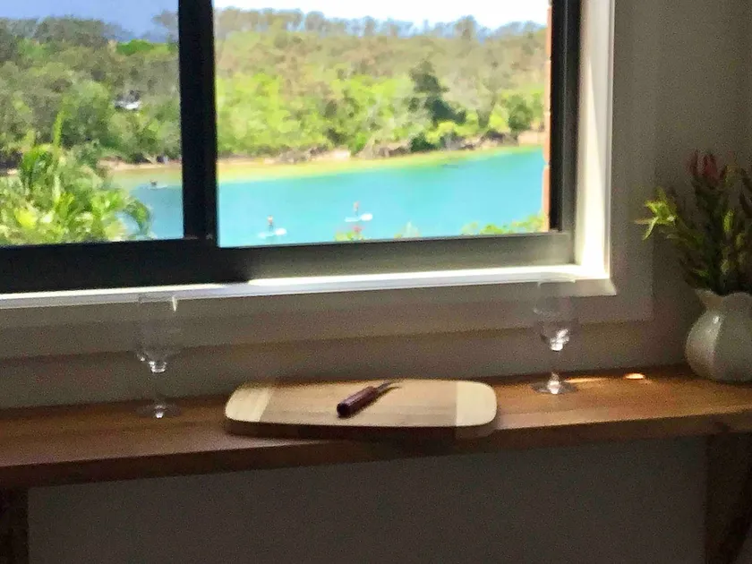 Private Guest Suite* 5 Min Walk to Beach & Town - Image 1