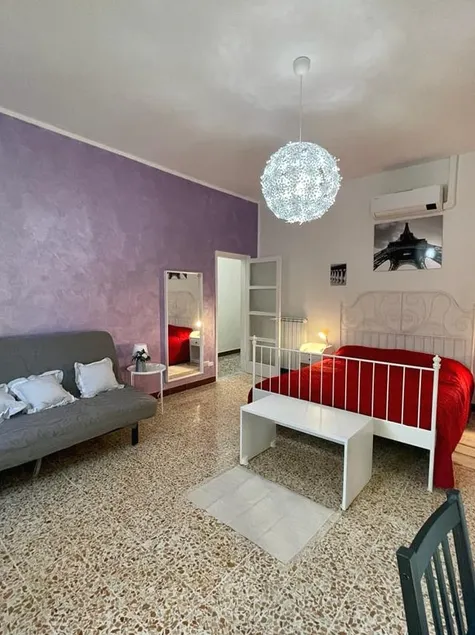 'La Casina Di Clara' - Livorno free parking!' - Image 1