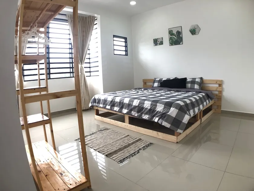 WY homestay@Lost World Of Tambun Max 7person stay - Image 1