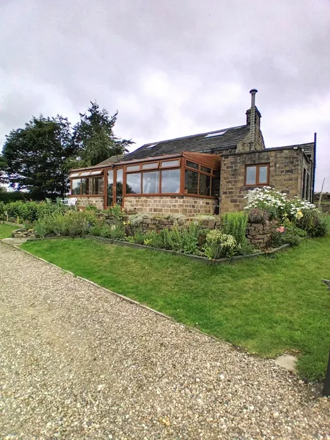 Weecher cottage weecher Reservoir BD16 3BE - Image 1