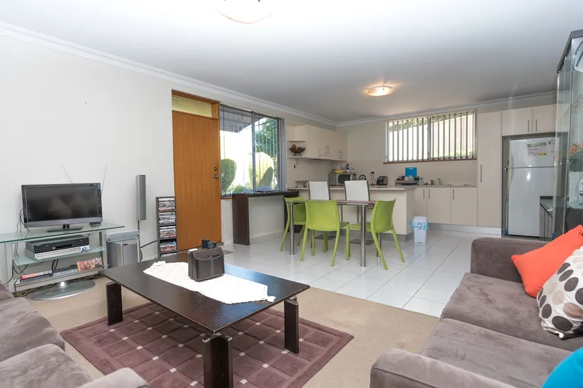 Spacious 1 BR Flat in the Belconnen Area. - Image 1