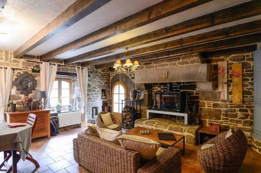 Character house dating back to 1739 - Image 1