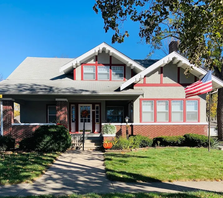 Historic Home in the Heart of Perry - Image 1