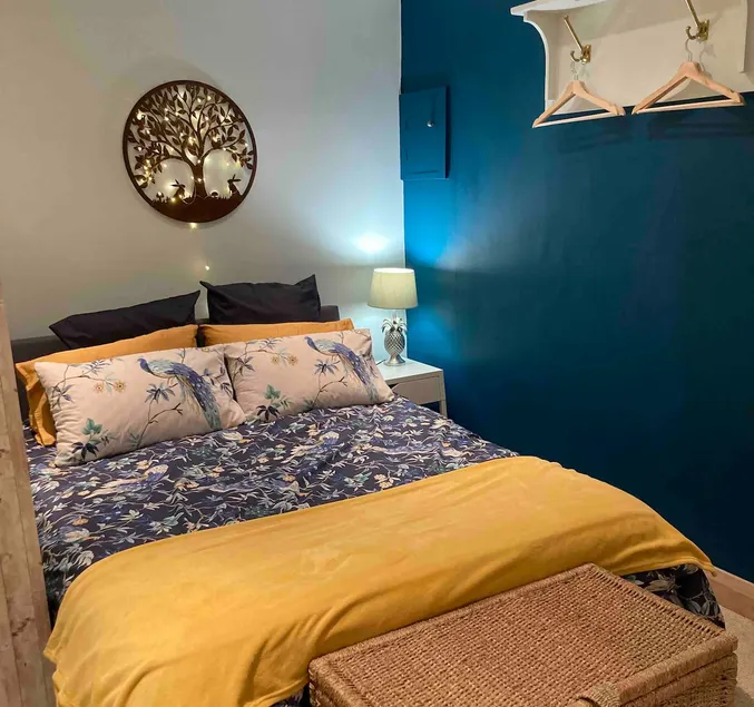 The Hideaway at Peacock Farm - Image 1