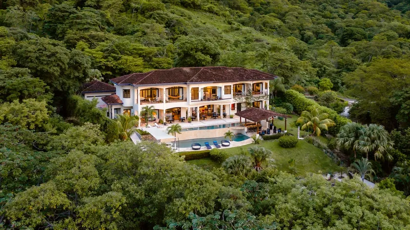 Exclusive 8-BR Ocean-View Villa for Groups & Weddings – With Custom Meal Plans - Image 1