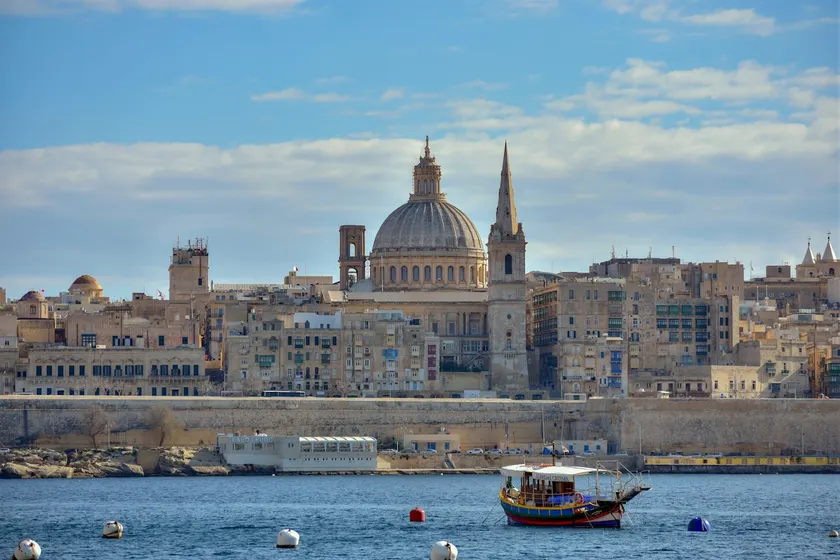 Sliema AMAZING SEA FRONT Penthouse with Pool !!! - Image 1