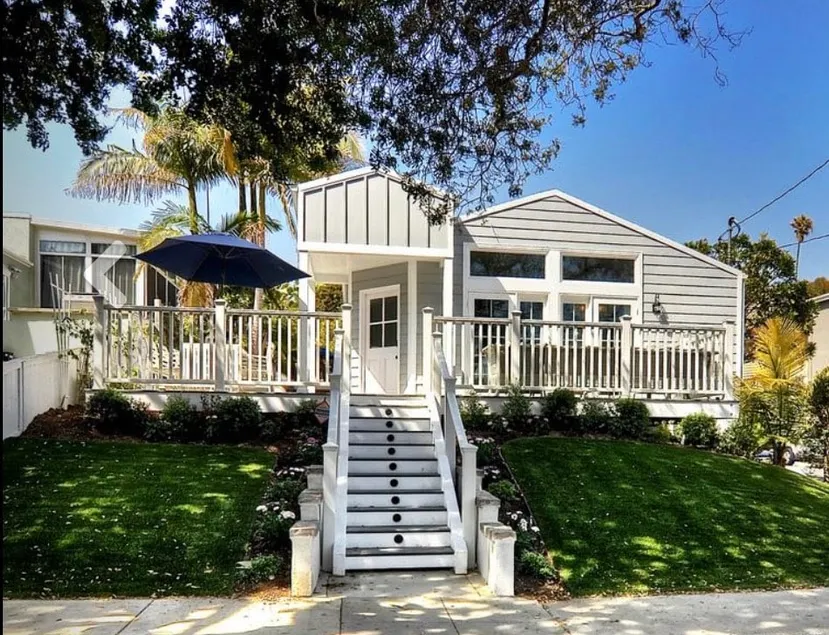 Casa de la Ballena, back available on VRBO. Permit STR15-0329, walk to the beach - Image 1
