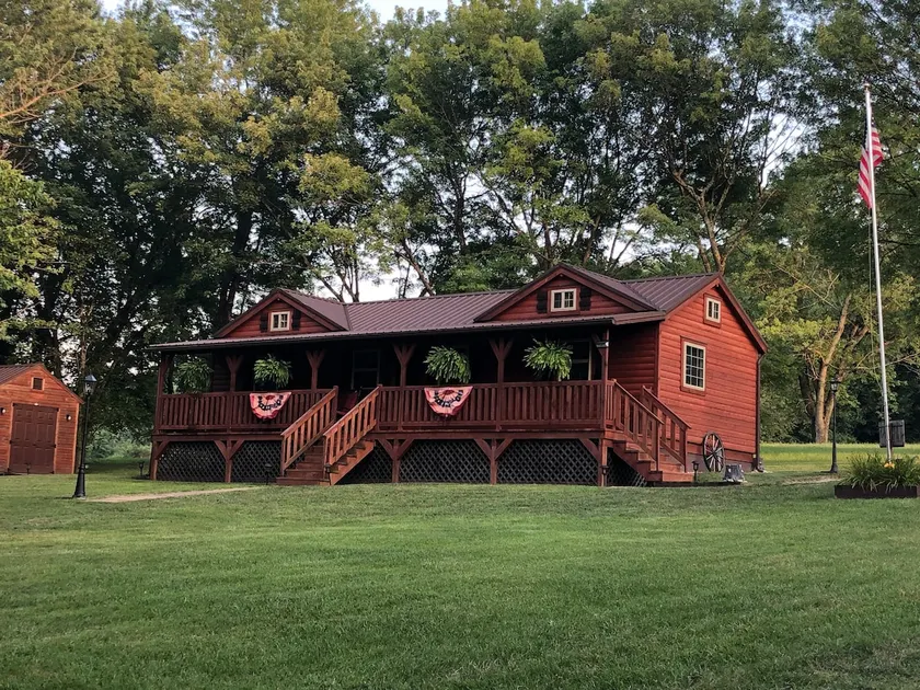Cozy Cabin on the river - Image 1