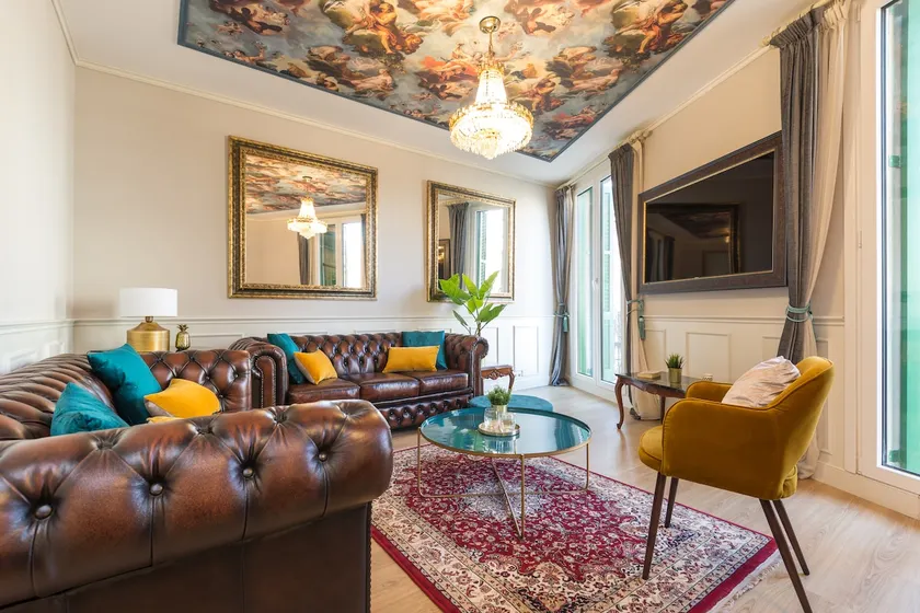 ★ELEGANT 3 BD Sagrada Familia/Air Conditioning/1Go Wifi/SmartTV - Image 1