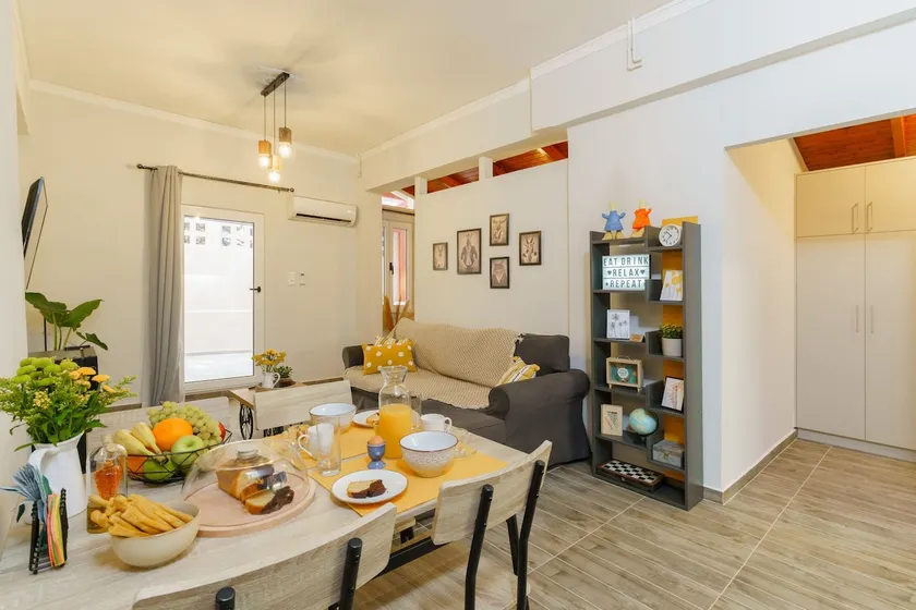 V² Luxury Apartment, close to the beach - Image 1