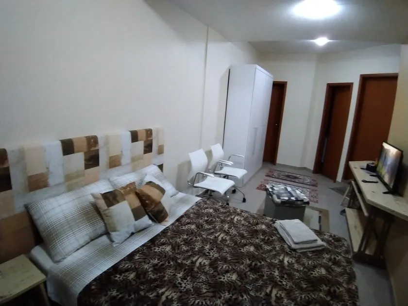 Minimalist studio, practicality and well-being - Image 1