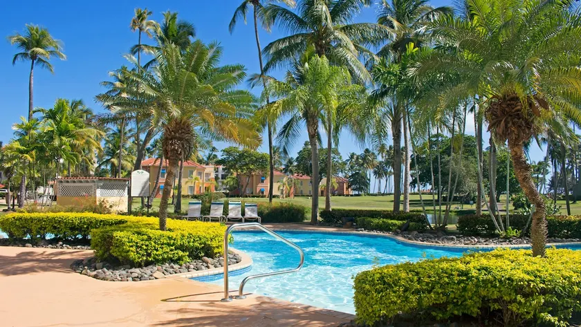 pvCouple Escape, Spacious, Close to Dining, Tennis, Poolside, & Near to Beach - Image 1