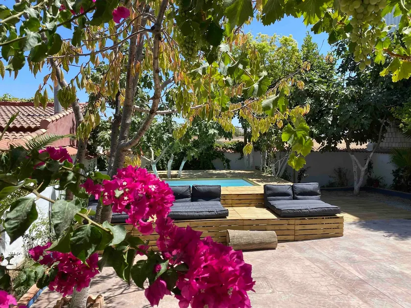 Indigo blue EL PATIO. Country house in Alameda - Image 1