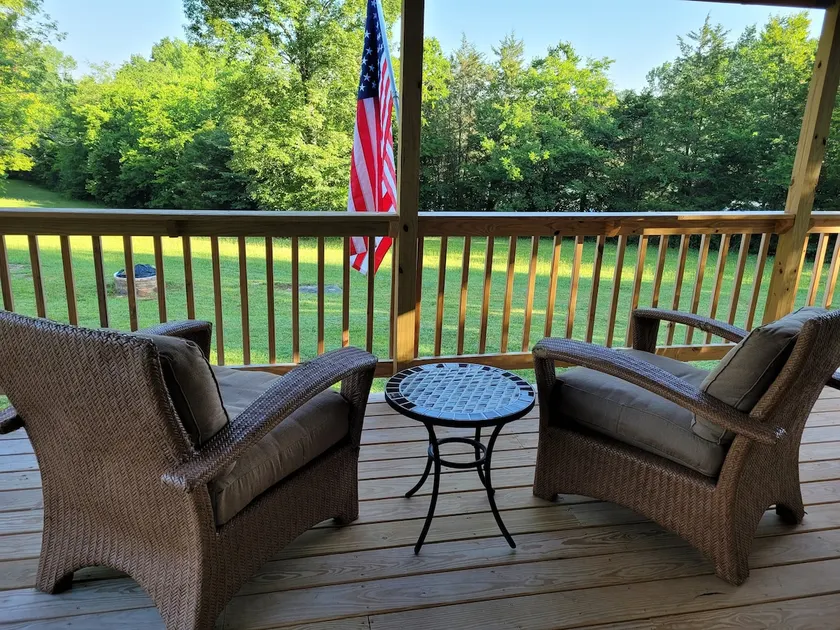 London House Getaway@Aly Farm–Firepit;Long-Stay OK - Image 1