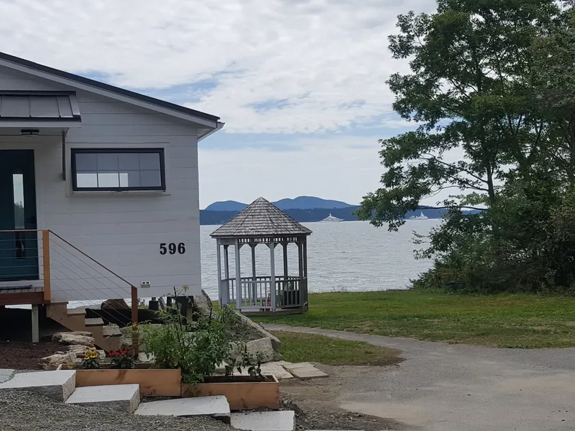 Sea Breeze Cottage near Acadia National Park - Image 1