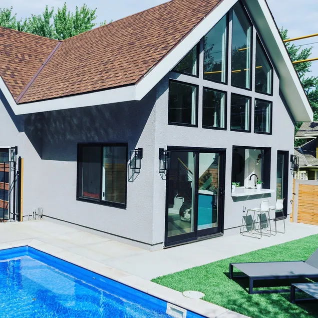 The Black Walnut KC Pool House & Hot Tub - Image 1