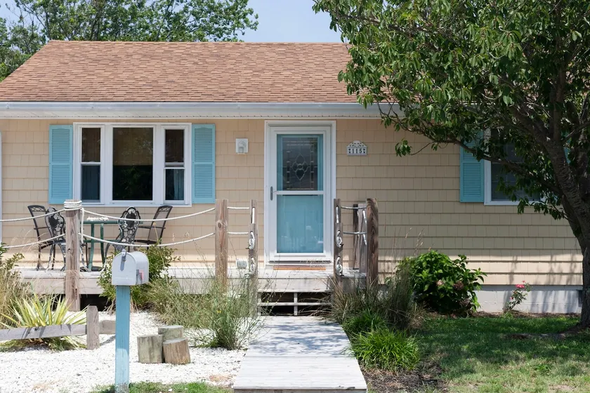 The Coral Cottage steps from the Delaware Bay! - Image 1