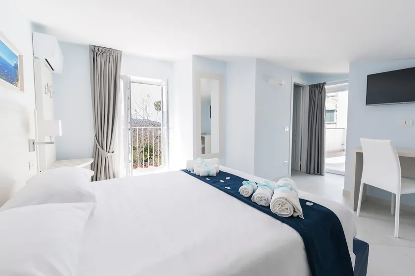 Cozy apt w panoramic terrazza+breakfast Included! - Image 1