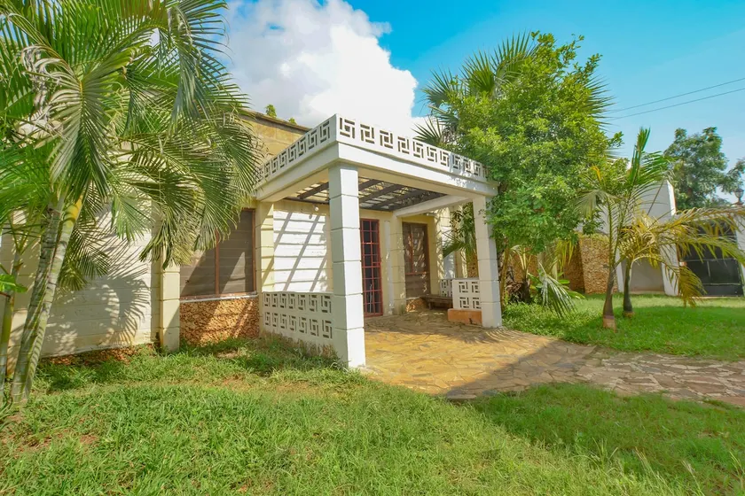 Diani darad studio apartment - Image 1