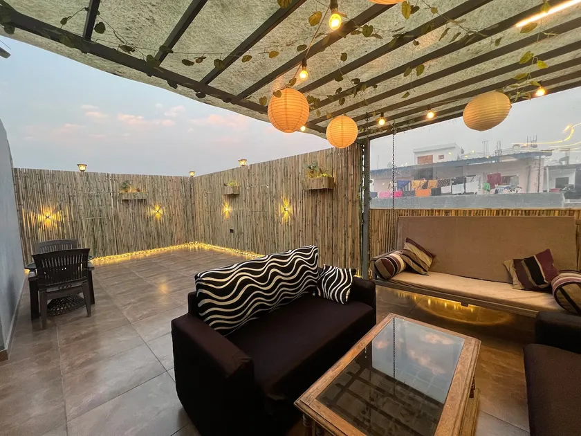 #Utopia1 small bedroom setupwith well done rooftop - Image 1