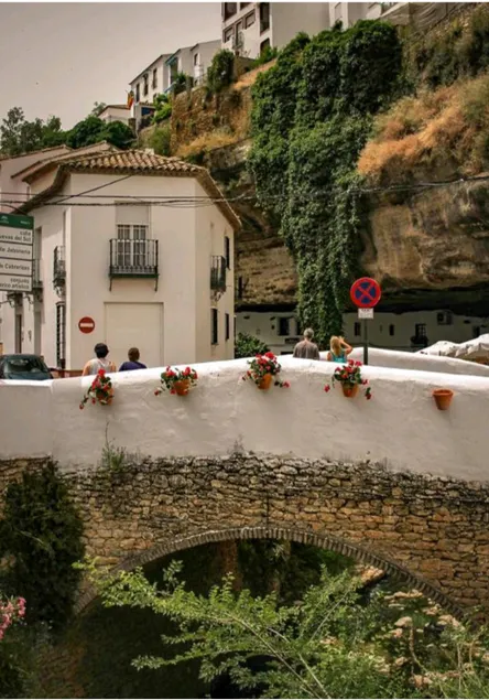La Casa del Rio is located in Setenil. - Image 1