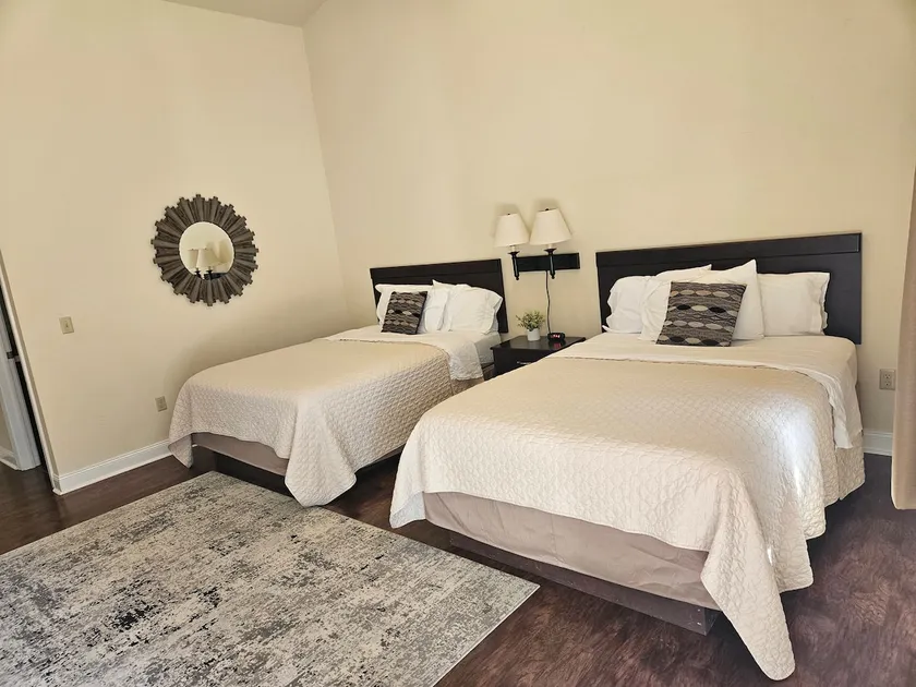 #5 Sunset Cottage ROOM - Image 1