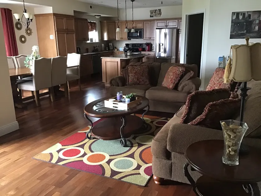 LUXURY 3BR/2BA LAKEFRONT CONDO  Private beach-indoor pool--perfect for families! - Image 1