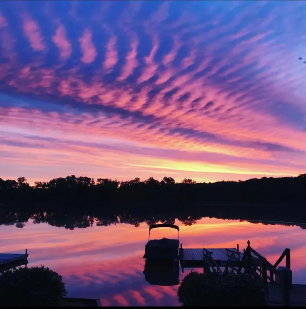 Sunrise Cove on High Rock Lake - Image 1