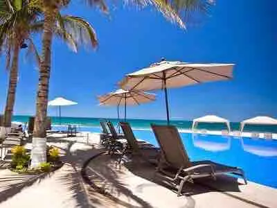 Wake up to sun and waves of the sea - 701 Park Royal - Image 1