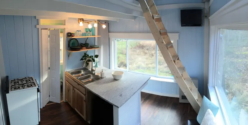 Tiny Home on Newbury Neck - Image 1