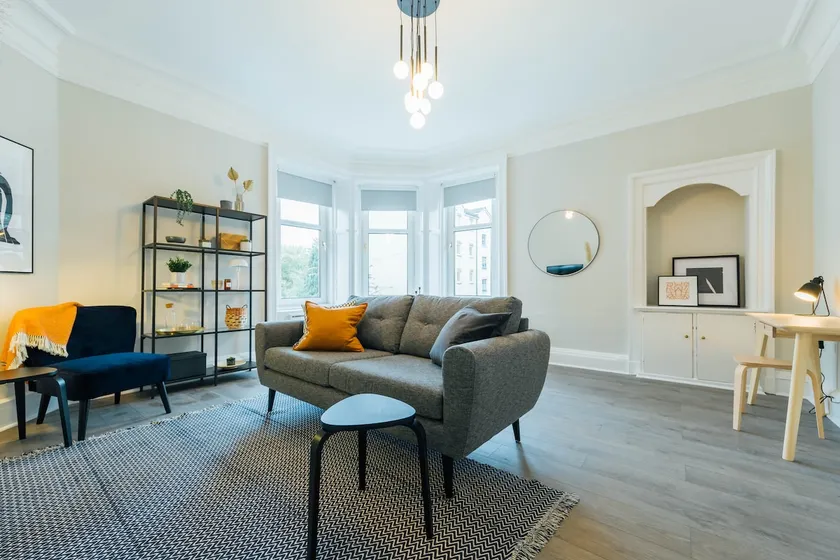 Stylish Stirling Apartment - free parking - Image 1