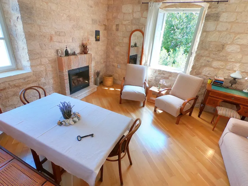 Historic Piazza House & Romantic Hidden Garden - Image 1