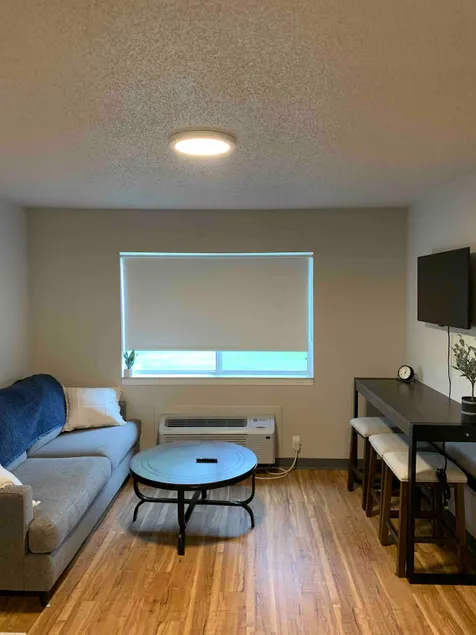 Lovely 2 bedroom apartment with Internet - Image 1