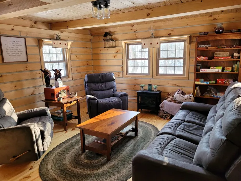 River Cabin Retreat - Image 1