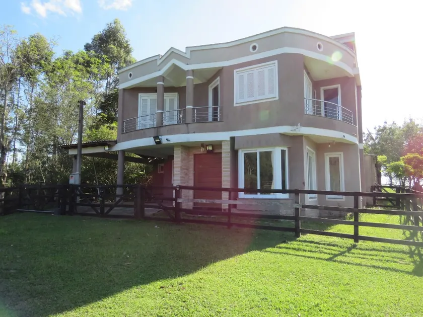 Sítio Dias Felizes: House, Party Room, and Nature - Image 1