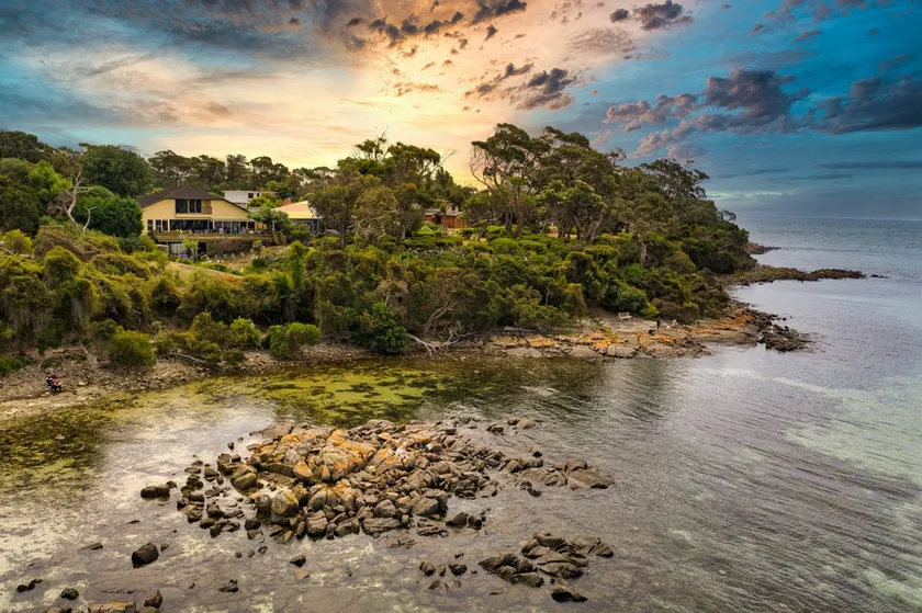 Beachfront Tasmania | Greens Beach - Image 1
