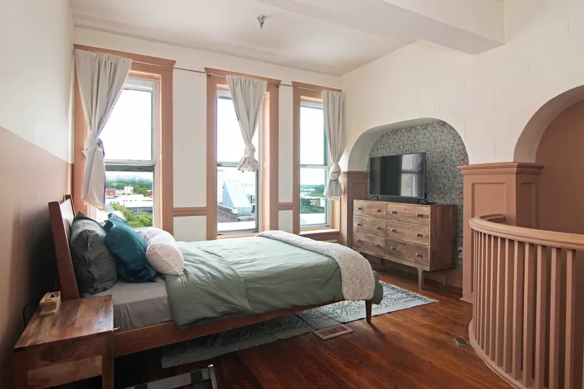 Chez Vous - Historic Downtown Loft - Image 1