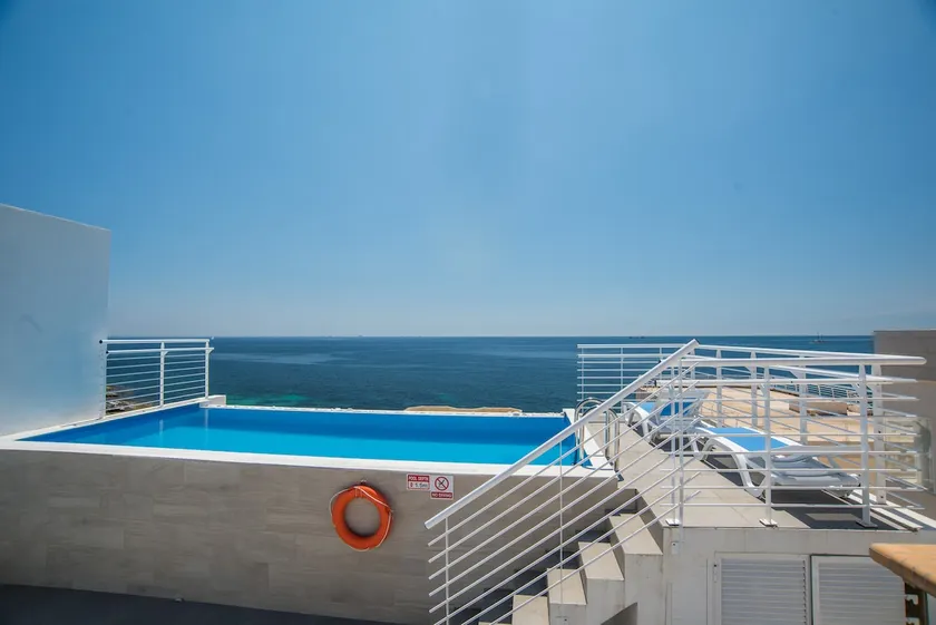 Villa Apartments with private pool & sea views - Image 1