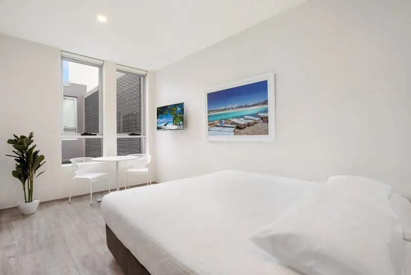 Bondi Beach Studio suite 3 - Image 1