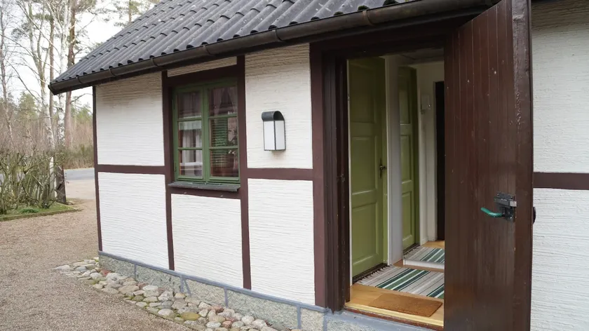 Private guest house on horse farm - Image 1