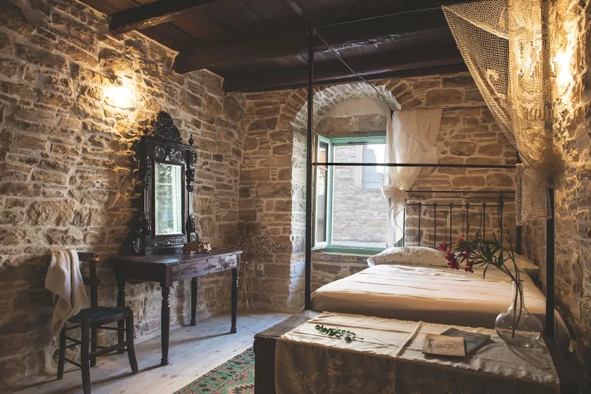 Luxurious traditional stone house in South Chios - Image 1