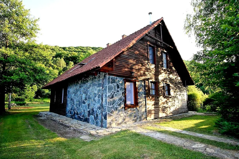 Marcell guesthouse (5 bedrooms) - Image 1