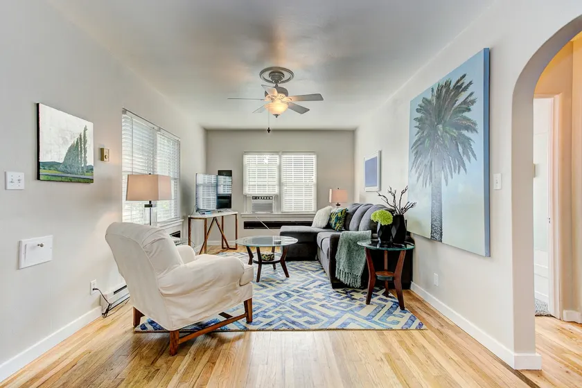 North End Urban Art Apartment - Image 1